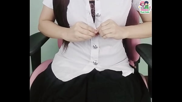 นักศึกษา หลุด น้องนิว XXX สาวสวยขวัญใจคนไทยโชว์เสี่ยวหน้าโต๊ะคอม ใช้จู้ปอมหยัดโชว์เสี่ยวมาก